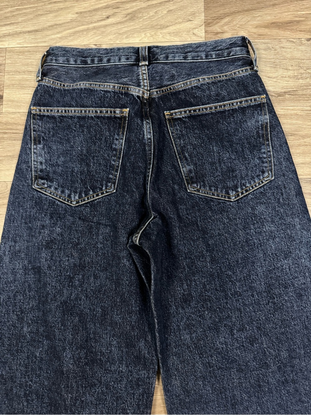 Agolde Low Curve Jean in Pendulum Size 25 - Picture 11 of 11